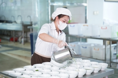 TUYỂN DỤNG NHÂN VIÊN PHỤC VỤ BẾP